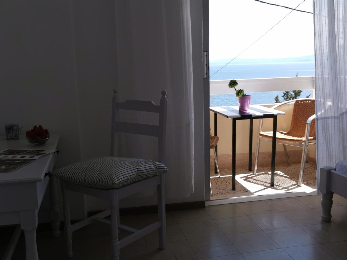 Hotel Rania Lutrá Edipszú Kültér fotó