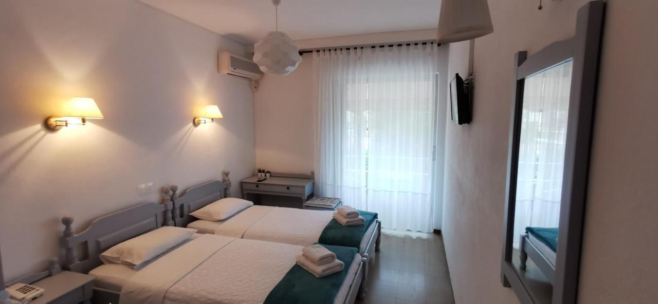 Hotel Rania Lutrá Edipszú Kültér fotó
