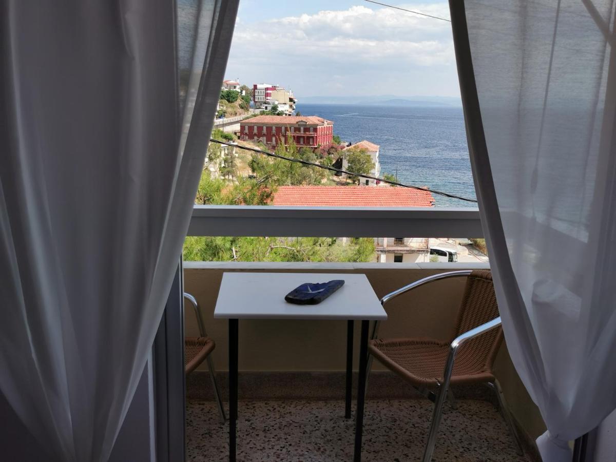 Hotel Rania Lutrá Edipszú Kültér fotó