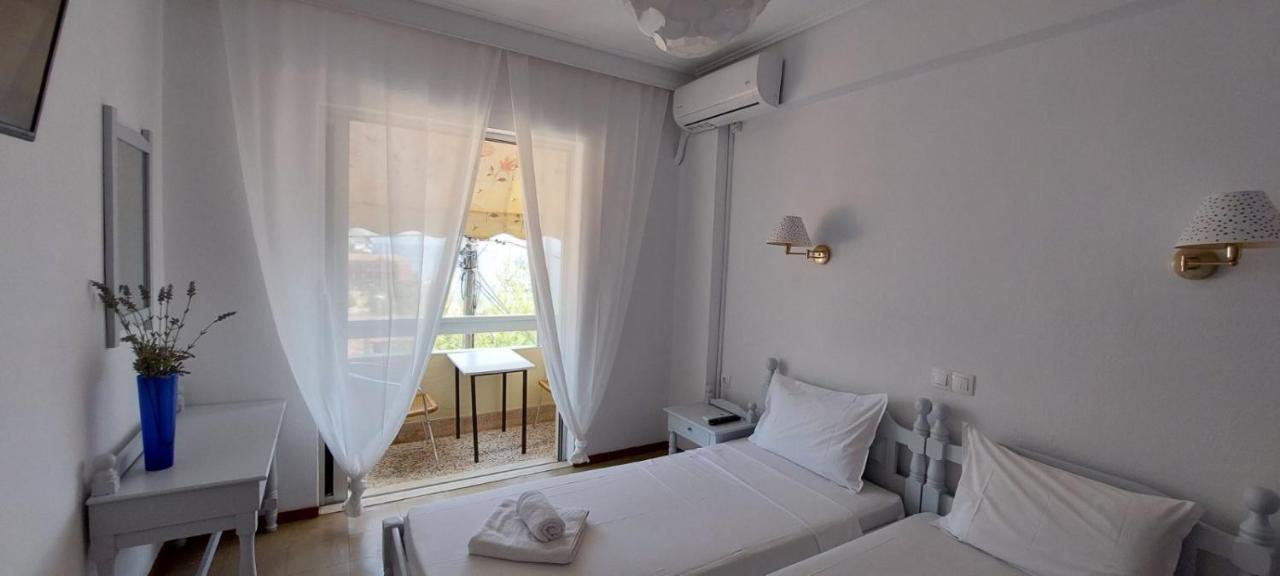 Hotel Rania Lutrá Edipszú Kültér fotó